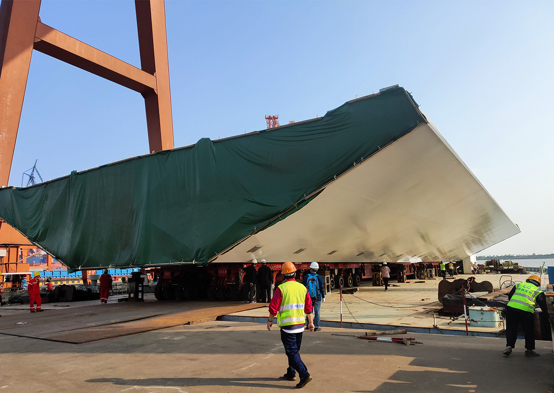 克罗地亚大桥节段滚装移运项目