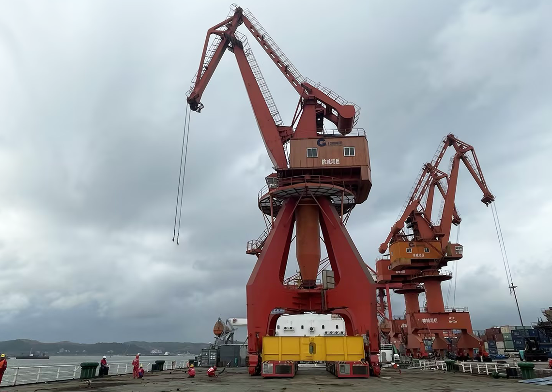 防城港门机滚装移运项目